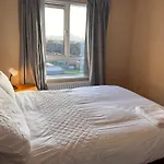 3 Bedroom House Near City Centre